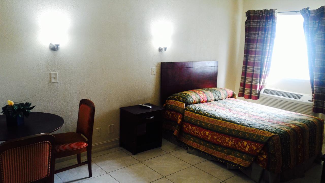 Sunset Inn- Fort Pierce, FL Extérieur photo