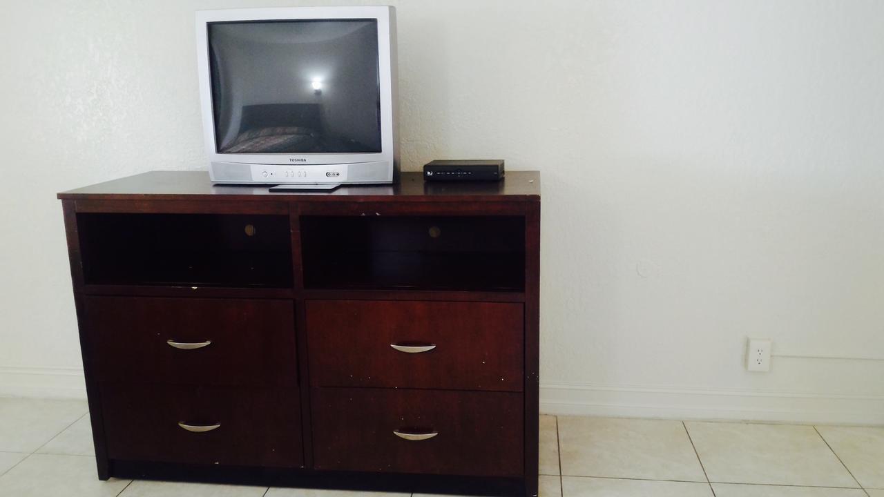 Sunset Inn- Fort Pierce, FL Extérieur photo