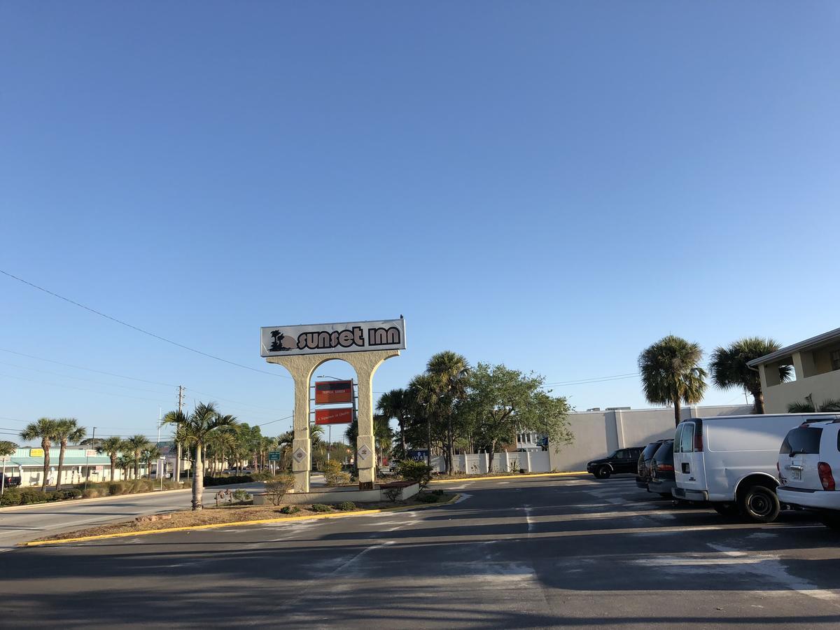 Sunset Inn- Fort Pierce, FL Extérieur photo